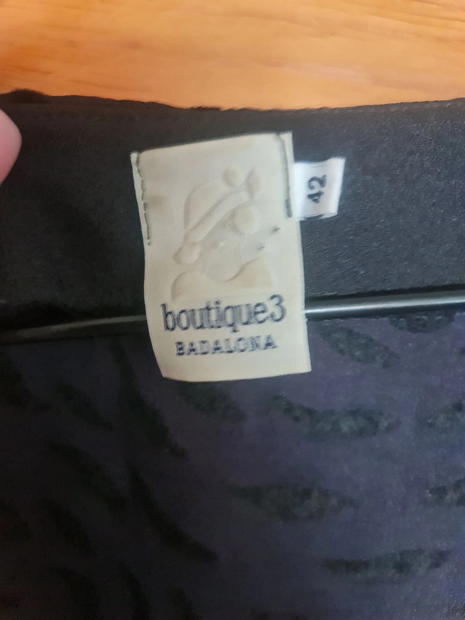 Boutique 3 Badalona Diseño exclusivo relieve T.42 – photo 4